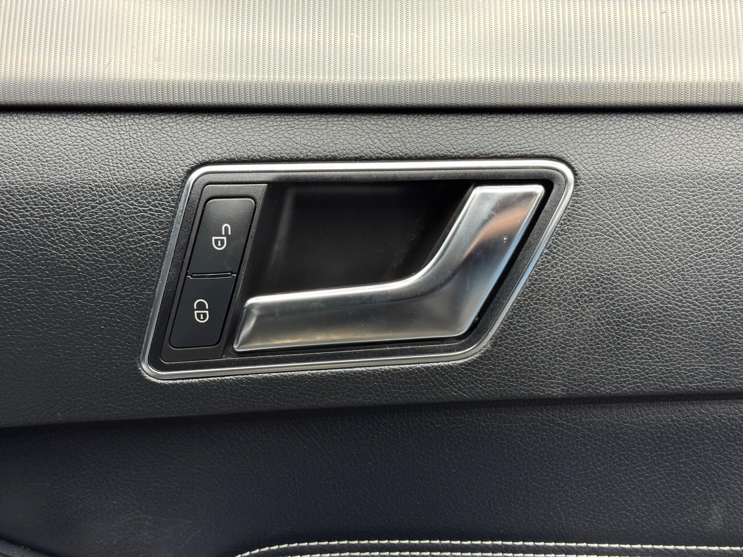 Used Mercedes-Benz E Class 2015 for sale - 77738581: Photo 36