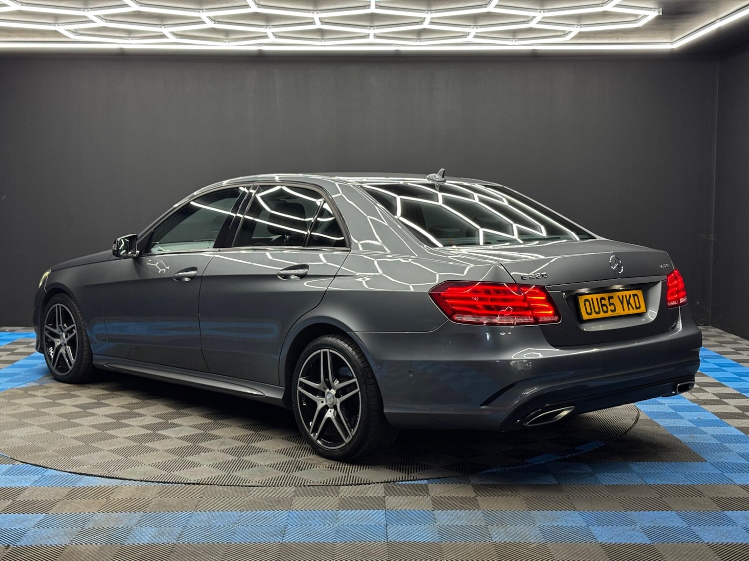 Used Mercedes-Benz E Class 2015 for sale - 77738581: Photo 7