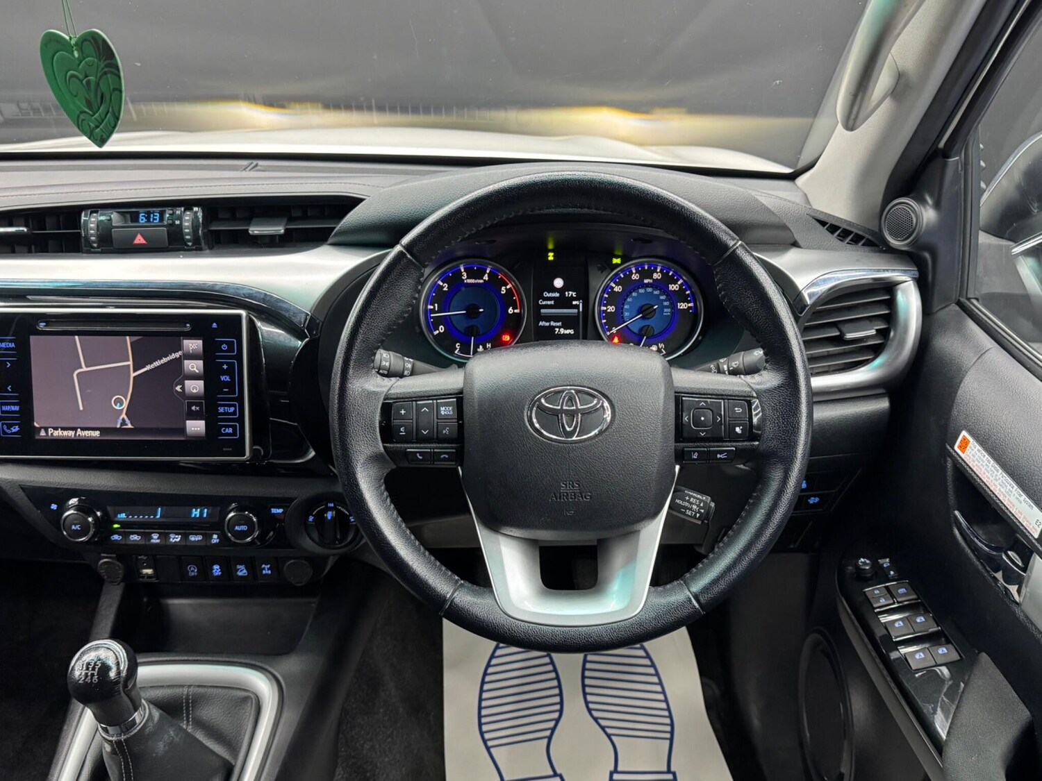 Used Toyota Hilux 2020 for sale - 77853230: Photo 18