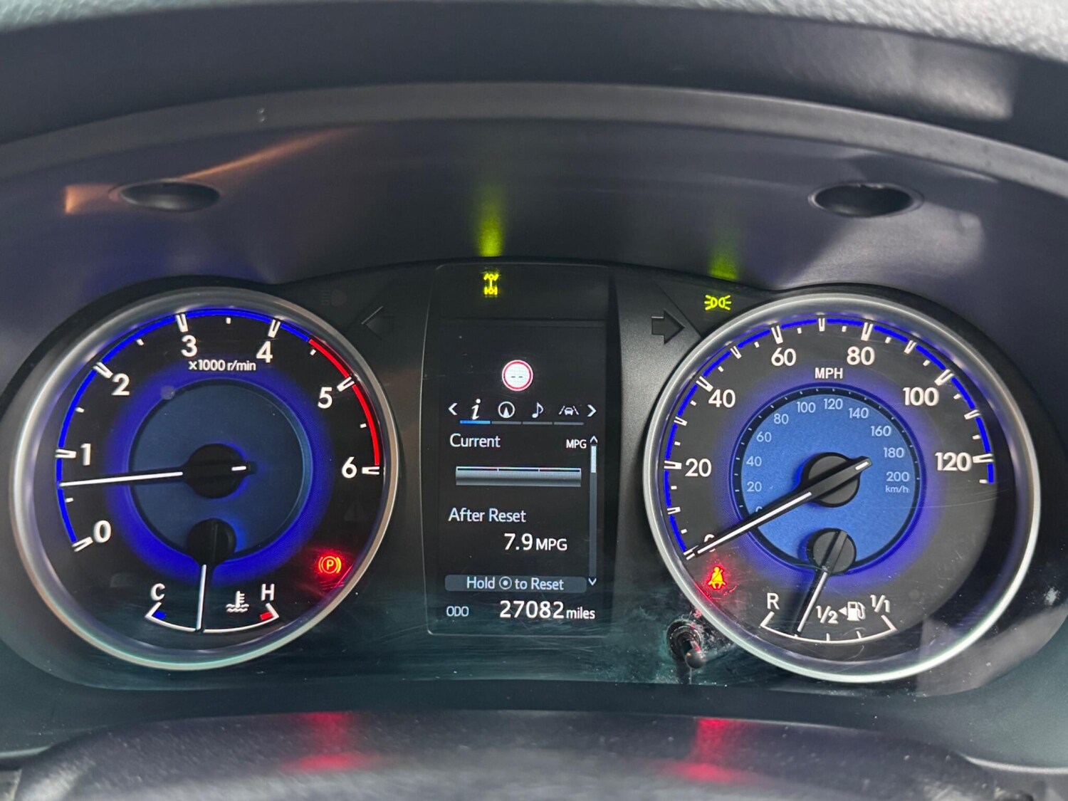 Used Toyota Hilux 2020 for sale - 77853230: Photo 22