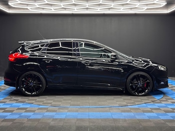 Used Ford Focus 2017 for sale - 76043324: Photo