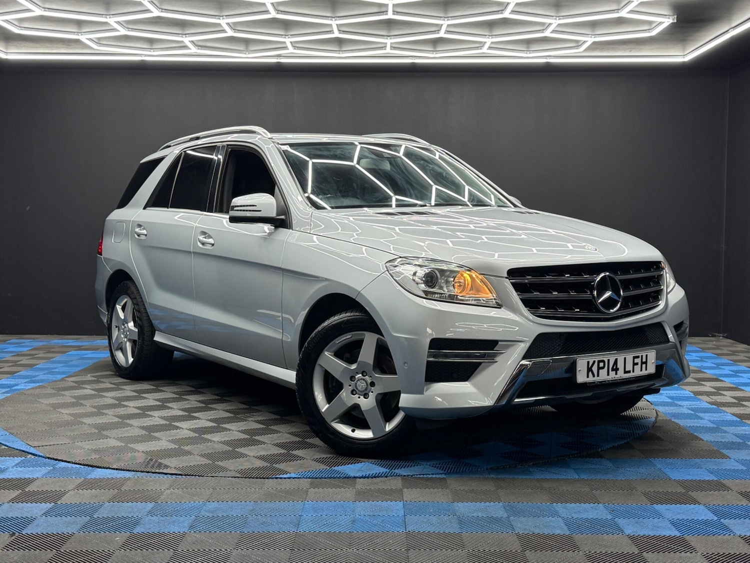 Used Mercedes-Benz M-Class 2014 for sale - 76041681: Photo 1
