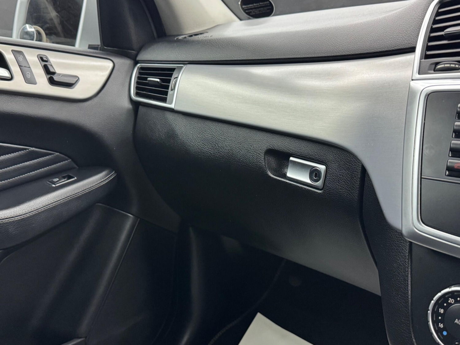 Used Mercedes-Benz M-Class 2014 for sale - 76041681: Photo 34