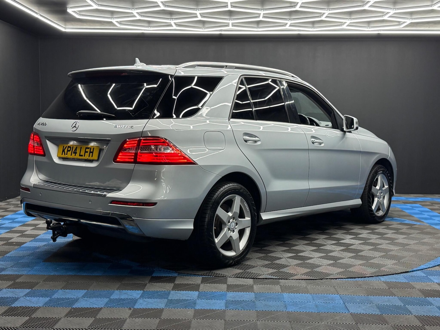 Used Mercedes-Benz M-Class 2014 for sale - 76041681: Photo 5