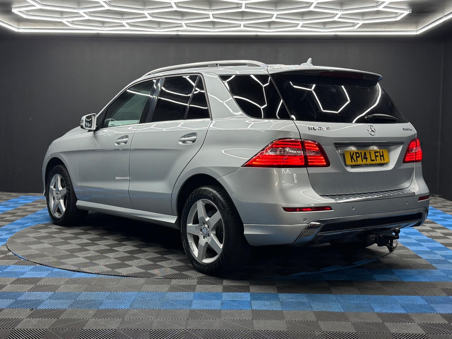 Used Mercedes-Benz M-Class 2014 for sale - 76041681: Photo 7