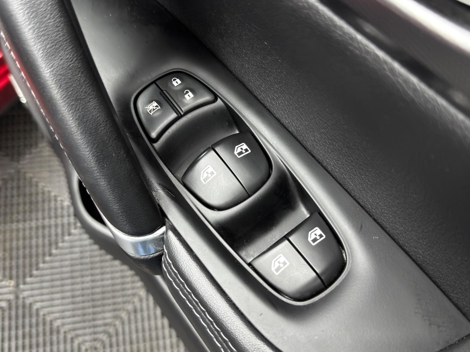 Used Nissan Qashqai 2018 for sale - 76498663: Photo 39