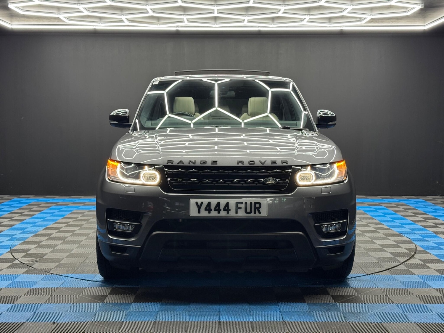 Used Land Rover Range Rover Sport 2014 for sale - 77230069: Photo 2