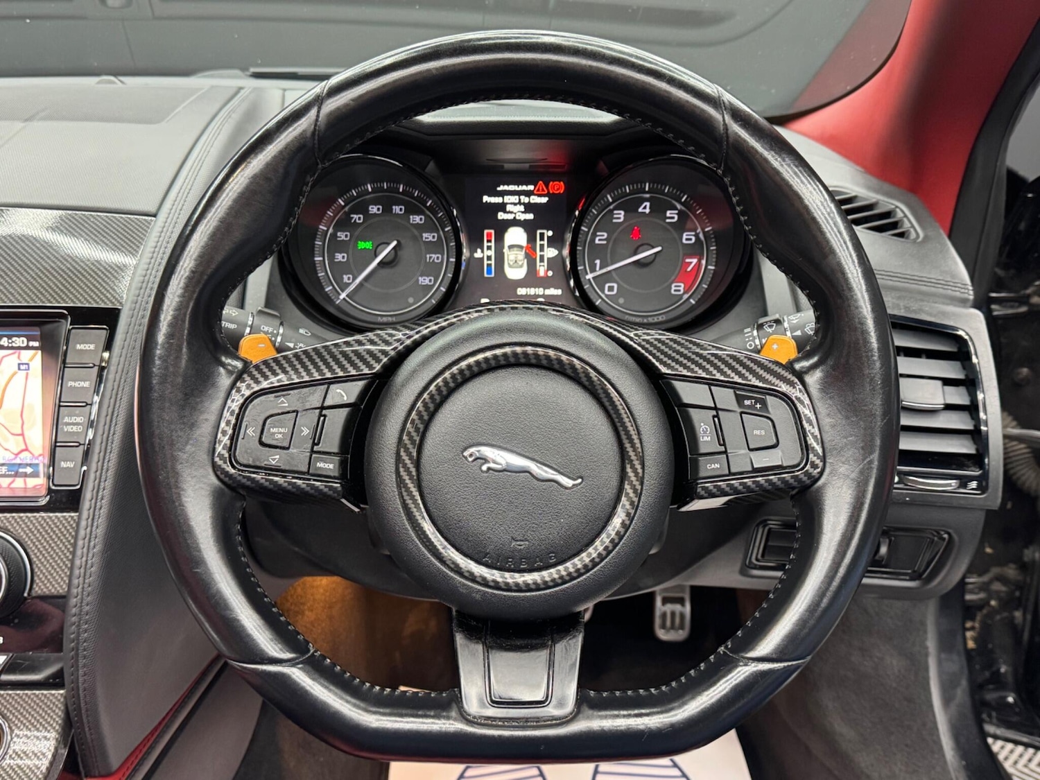 Used Jaguar F-Type 2014 for sale - 76952658: Photo 15