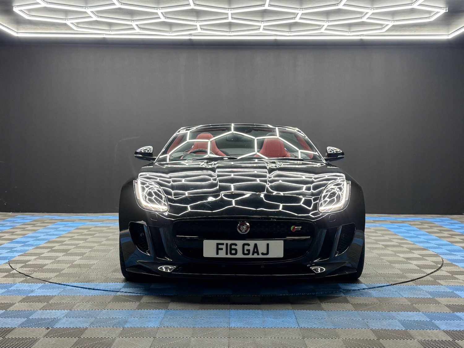 Used Jaguar F-Type 2014 for sale - 76952658: Photo 2