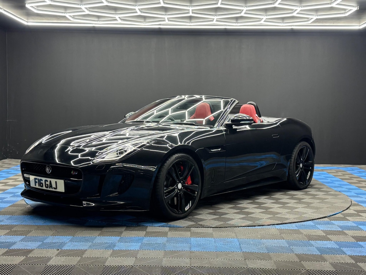 Used Jaguar F-Type 2014 for sale - 76952658: Photo 3