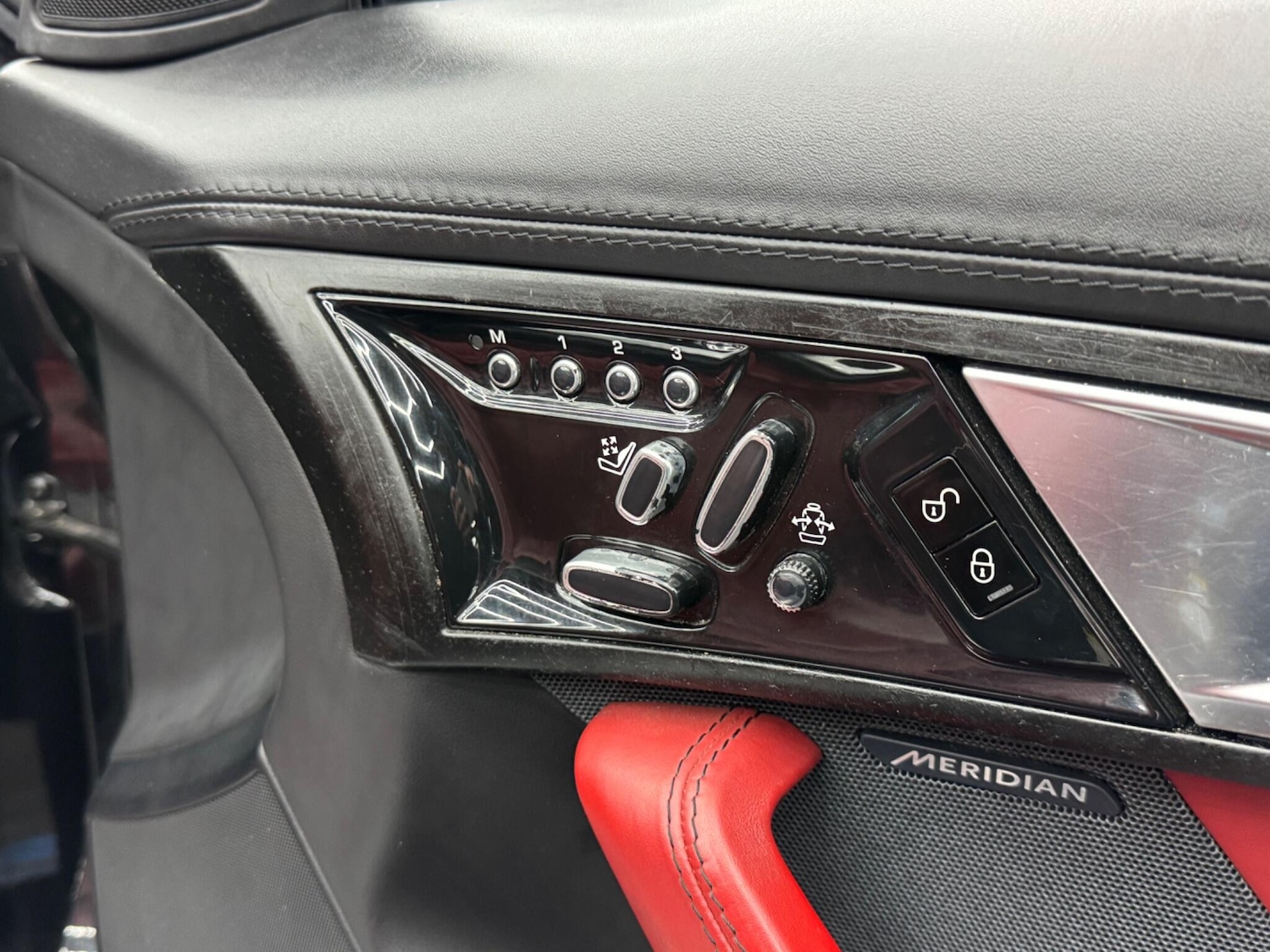 Used Jaguar F-Type 2014 for sale - 76952658: Photo 33