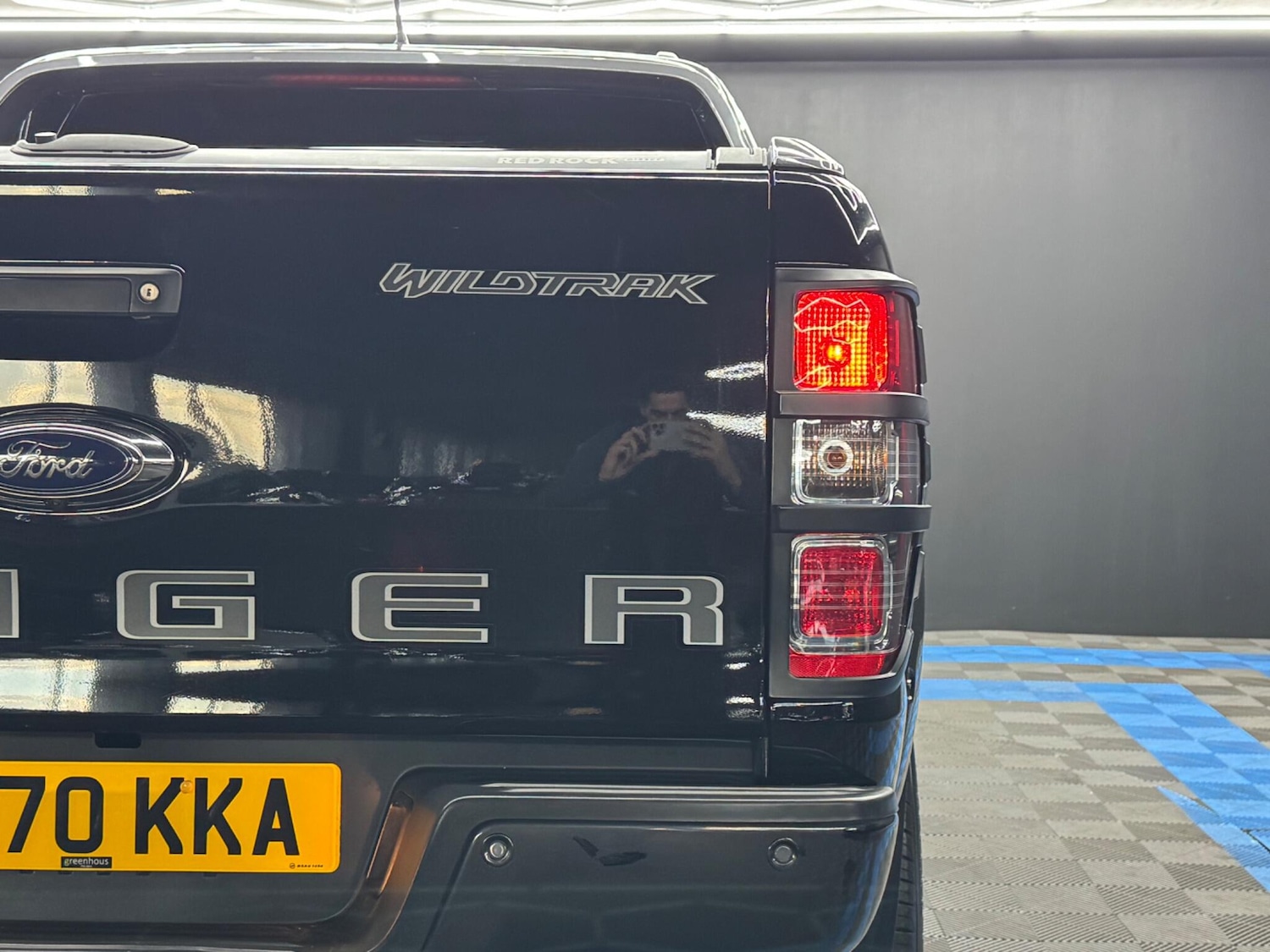 Vehicle 44