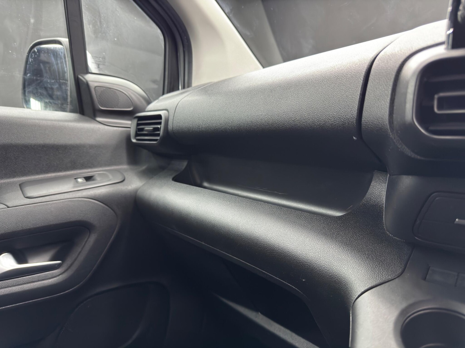 Used Vauxhall Combo Life 2020 for sale - 77144296: Photo 30