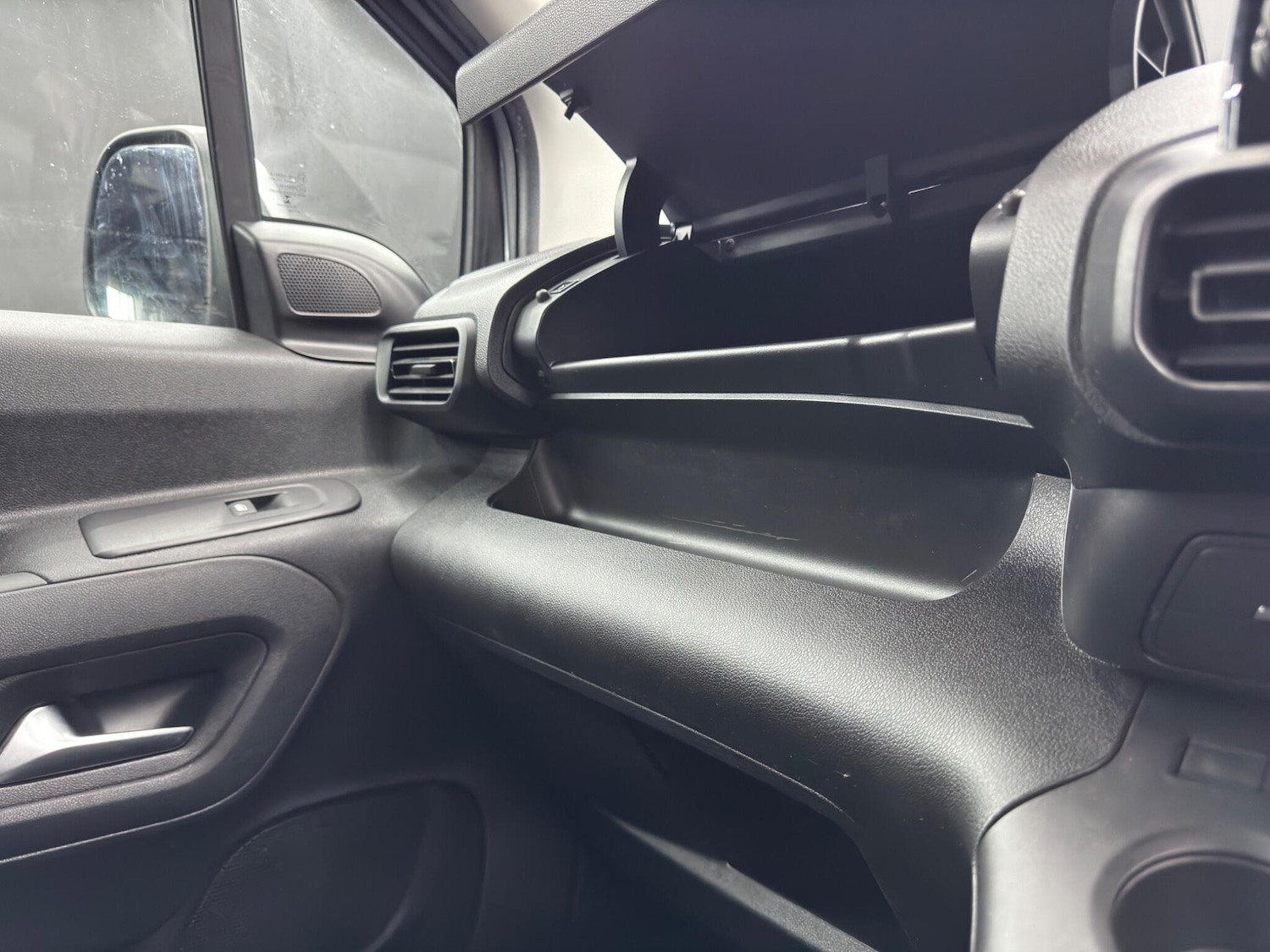 Used Vauxhall Combo Life 2020 for sale - 77144296: Photo 31