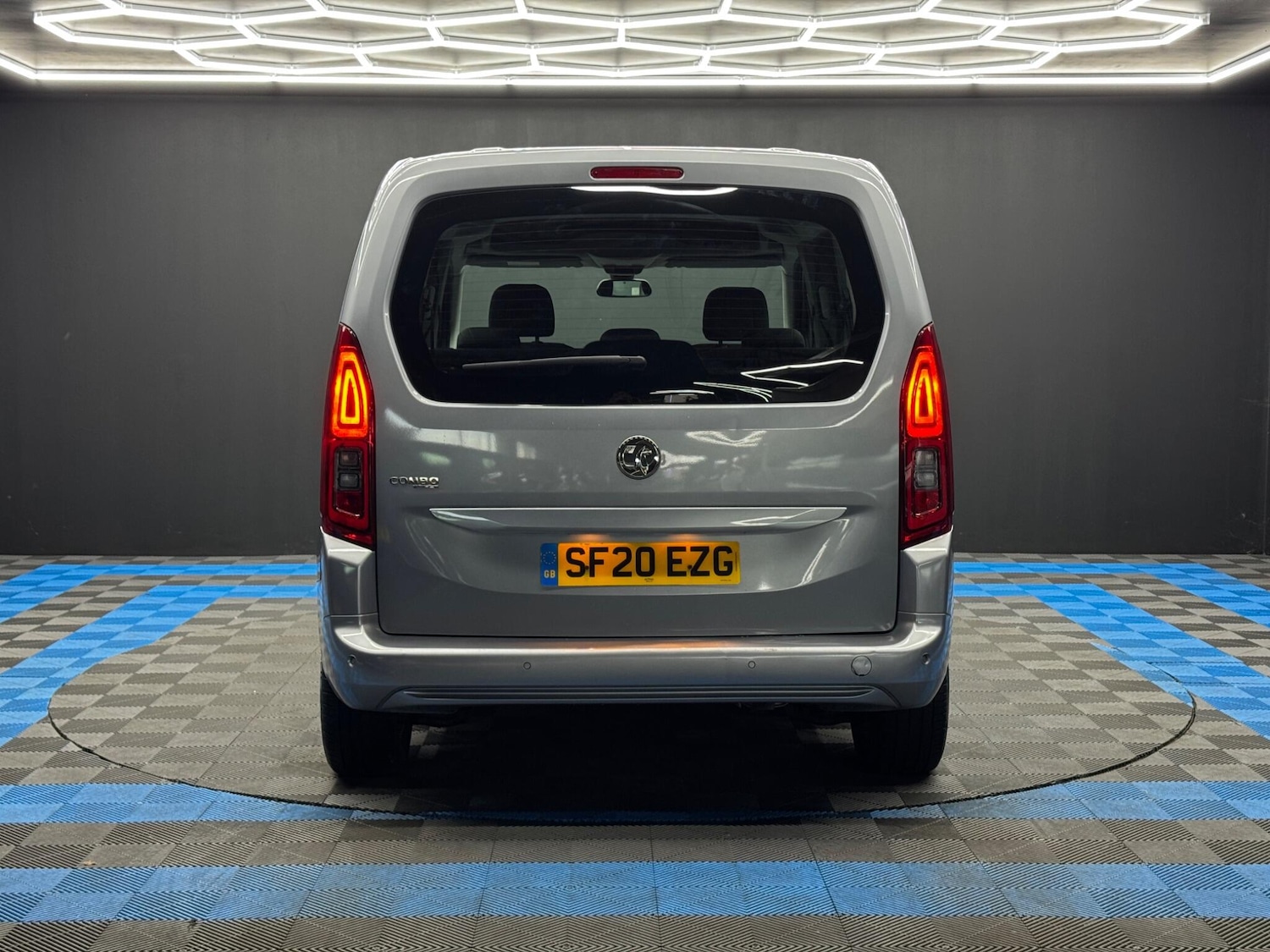 Used Vauxhall Combo Life 2020 for sale - 77144296: Photo 6