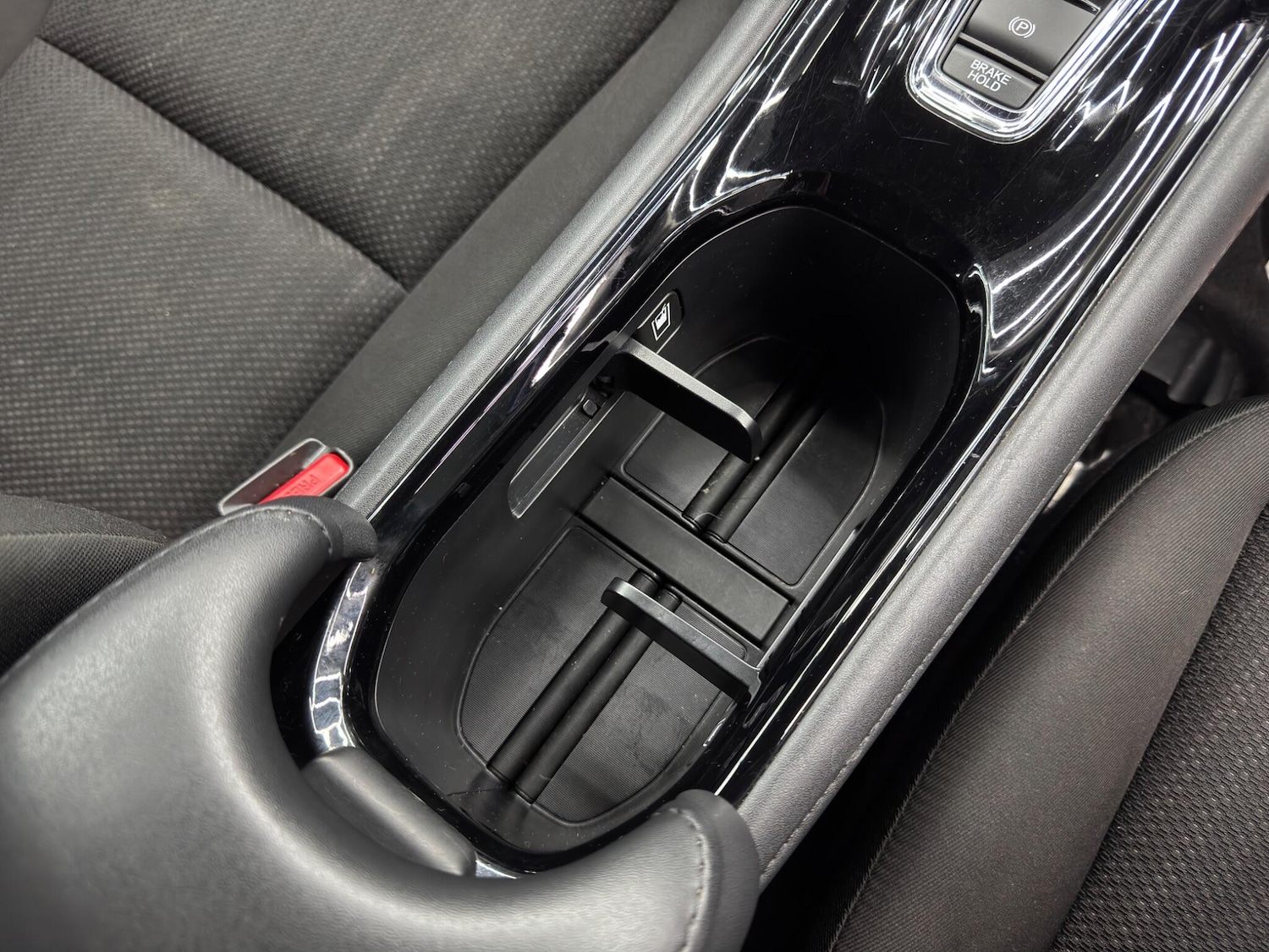 Used Honda HR-V 2016 for sale - 77049677: Photo 24