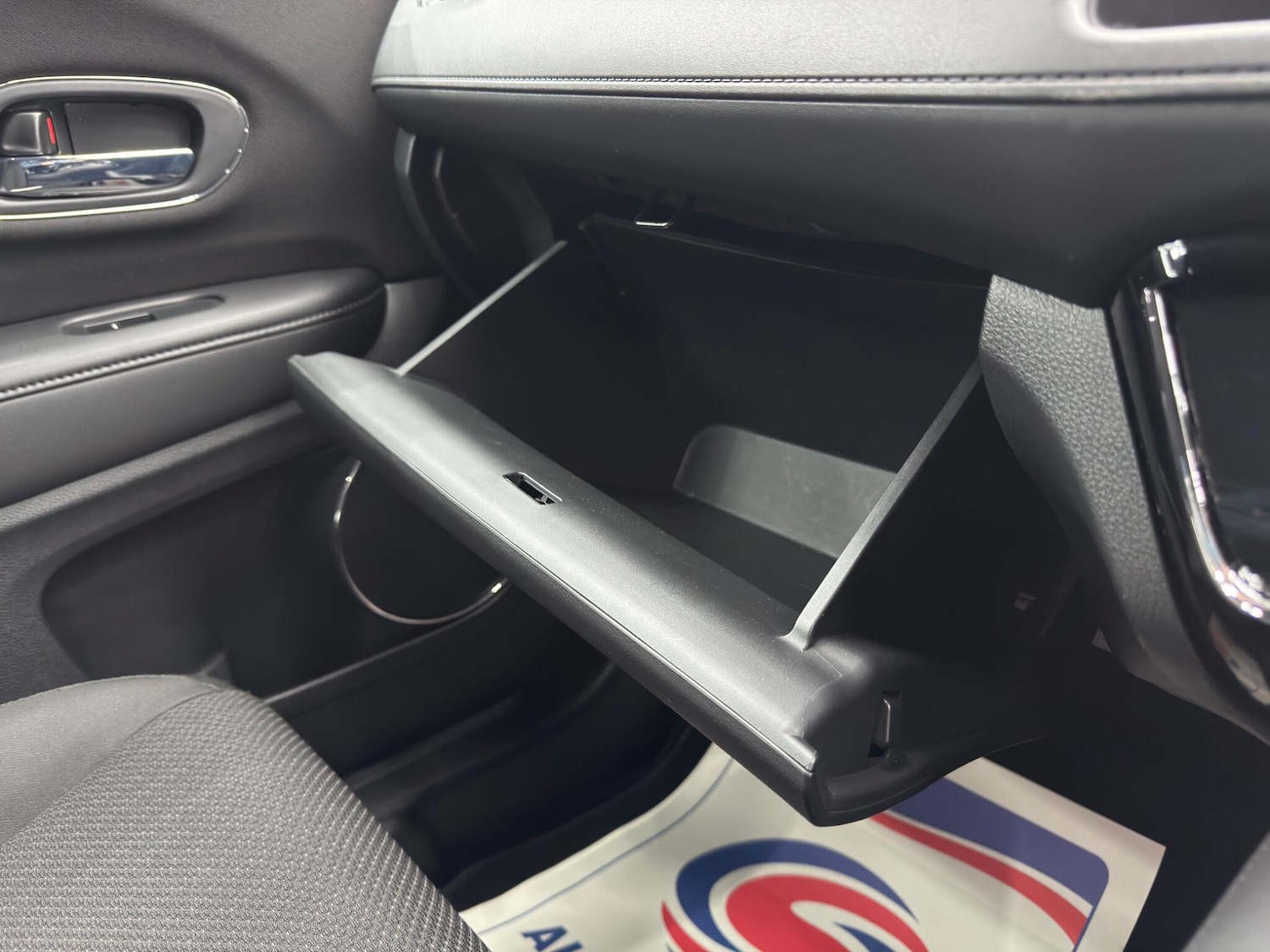 Used Honda HR-V 2016 for sale - 77049677: Photo 33