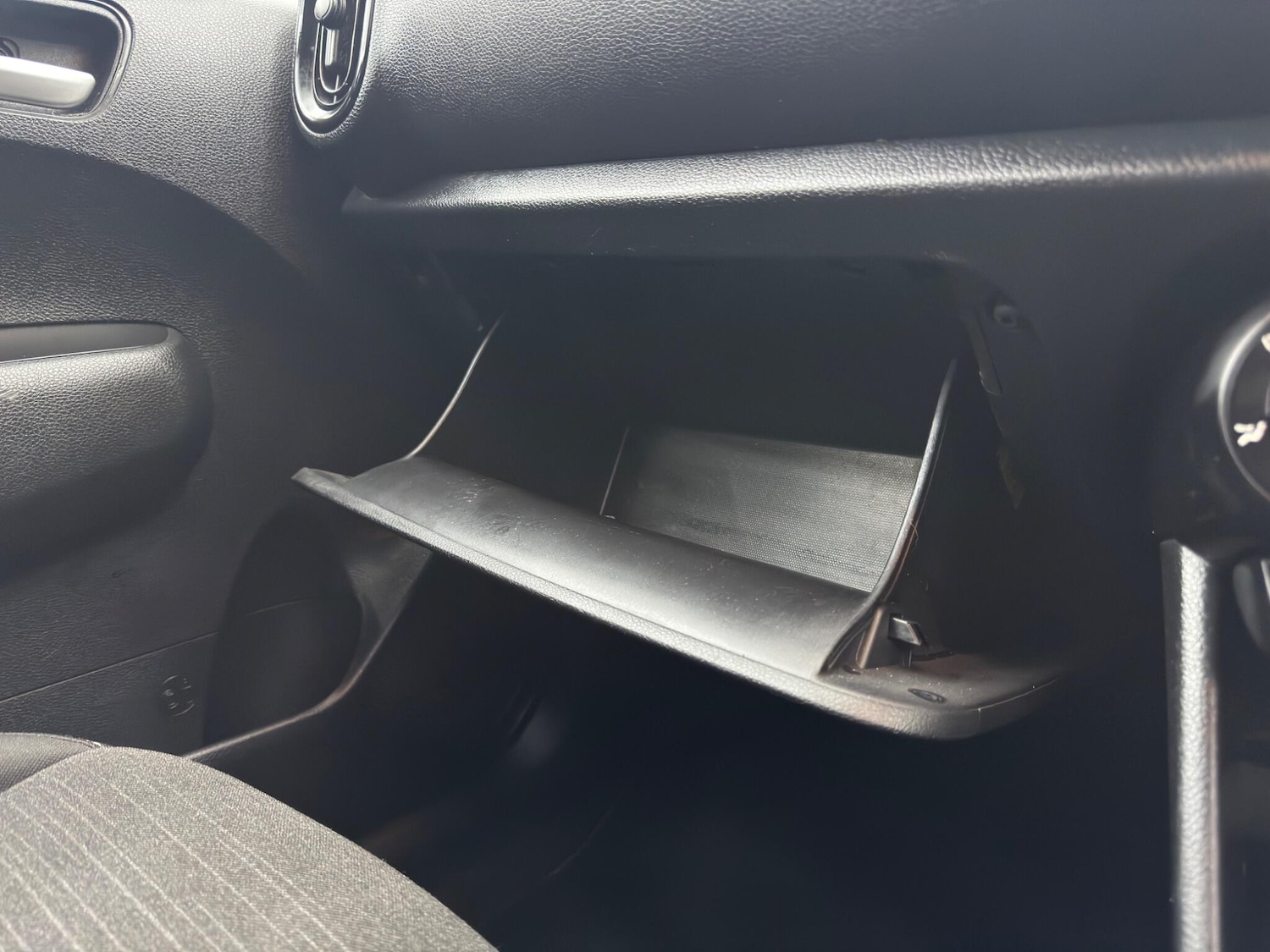 Used Kia Picanto 2018 for sale - 77524392: Photo 27