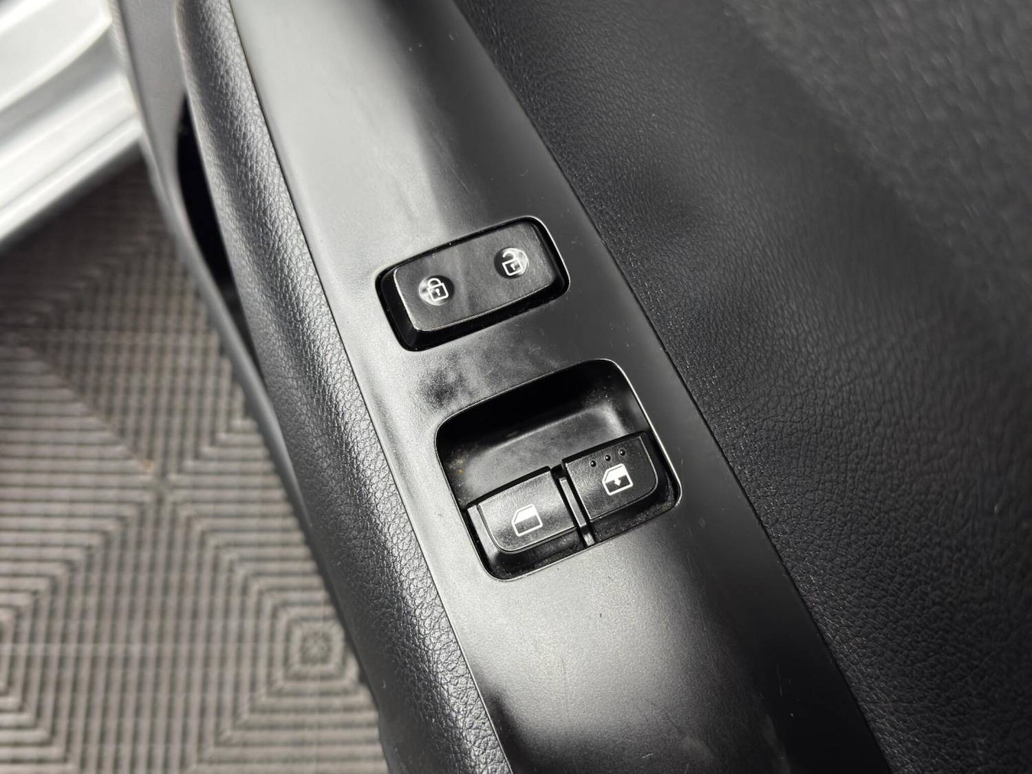 Used Kia Picanto 2018 for sale - 77524392: Photo 30