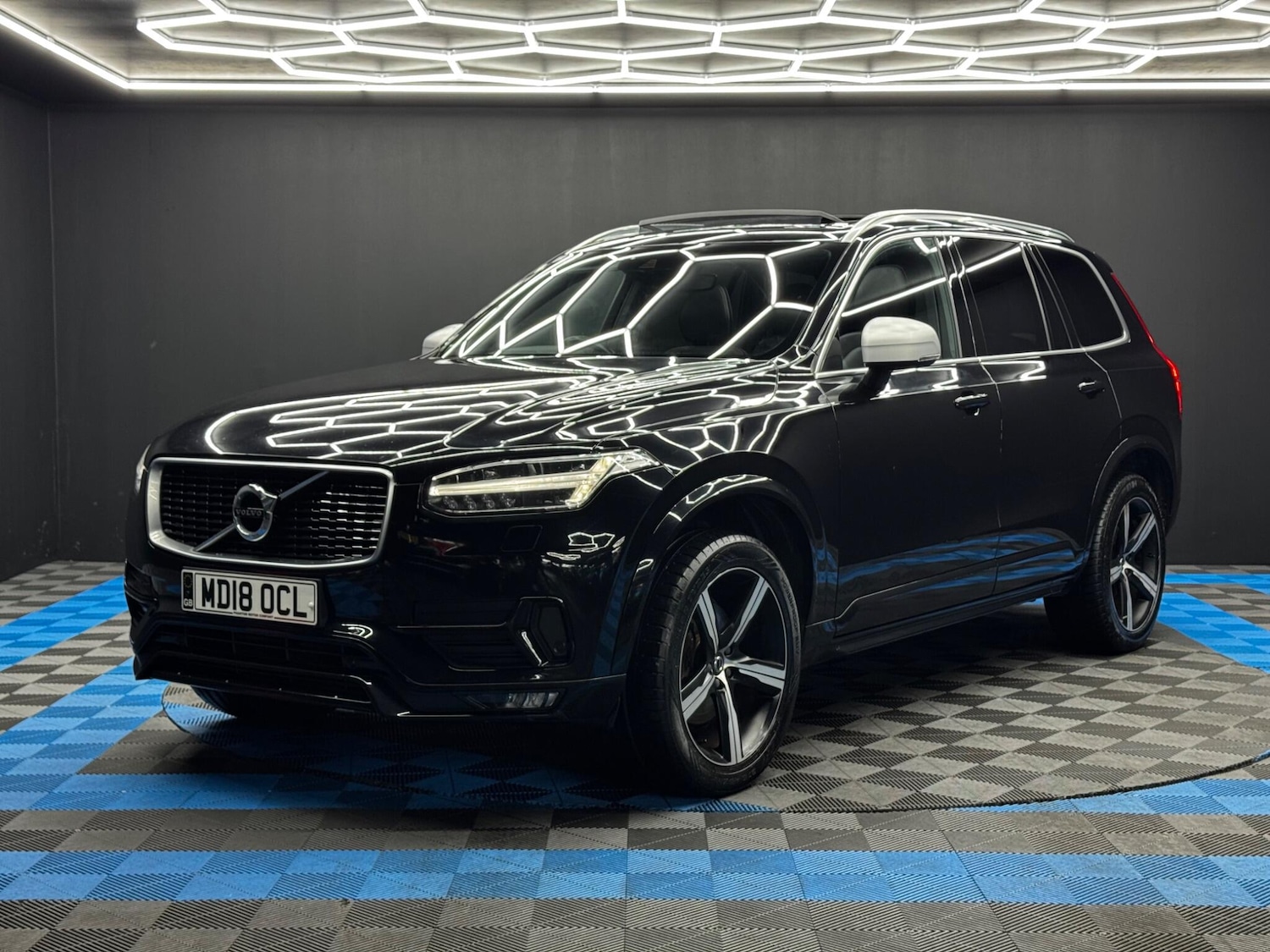 Used Volvo XC90 2018 for sale - 76472654: Photo 3
