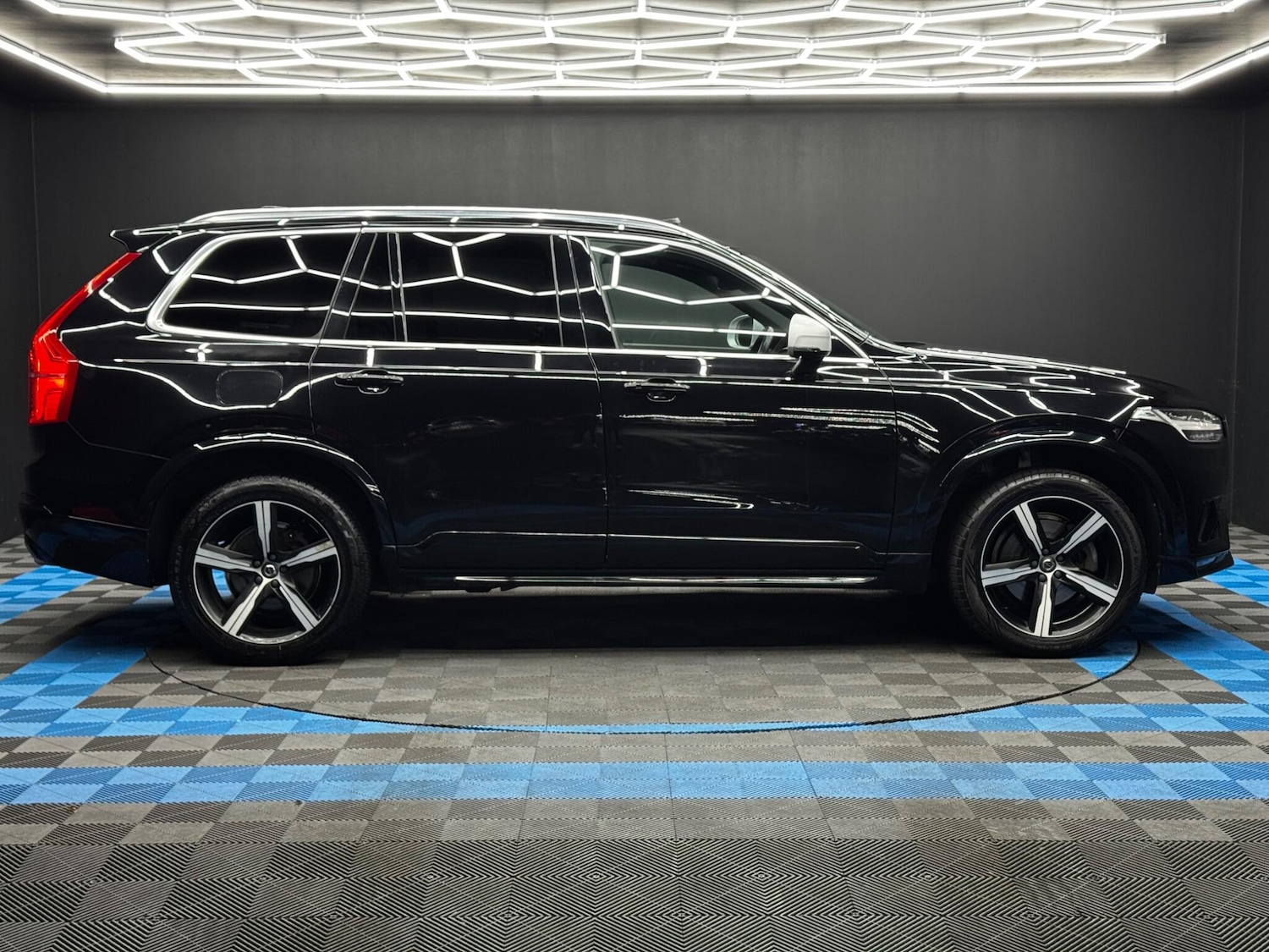 Used Volvo XC90 2018 for sale - 76472654: Photo 4