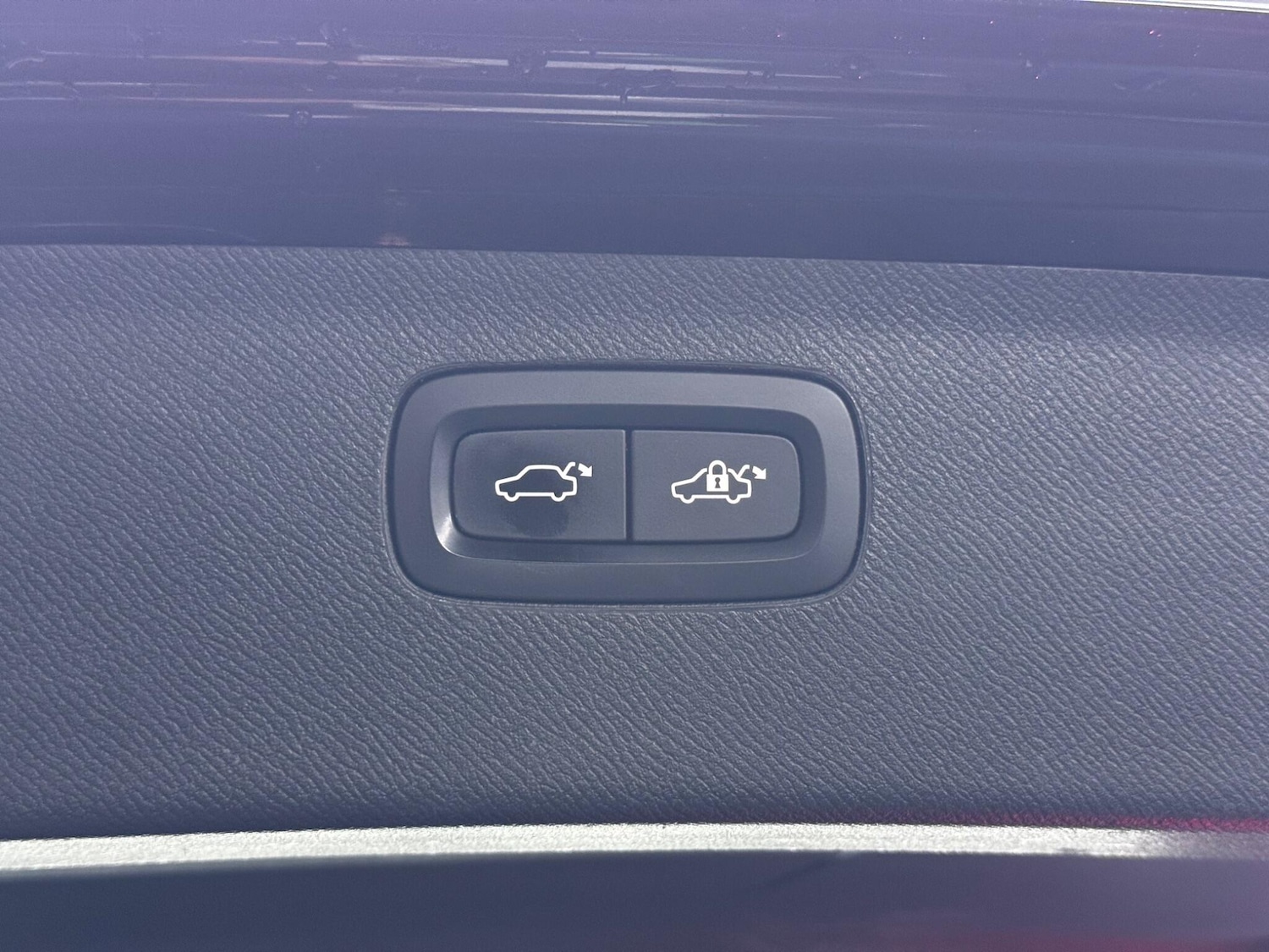 Used Volvo XC90 2018 for sale - 76472654: Photo 43