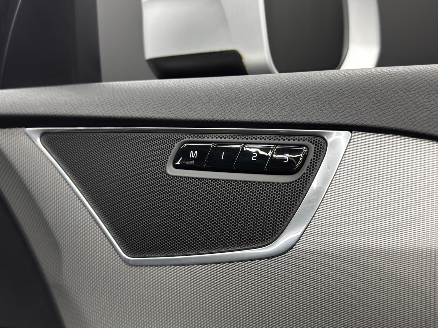 Used Volvo XC90 2018 for sale - 76472654: Photo 45