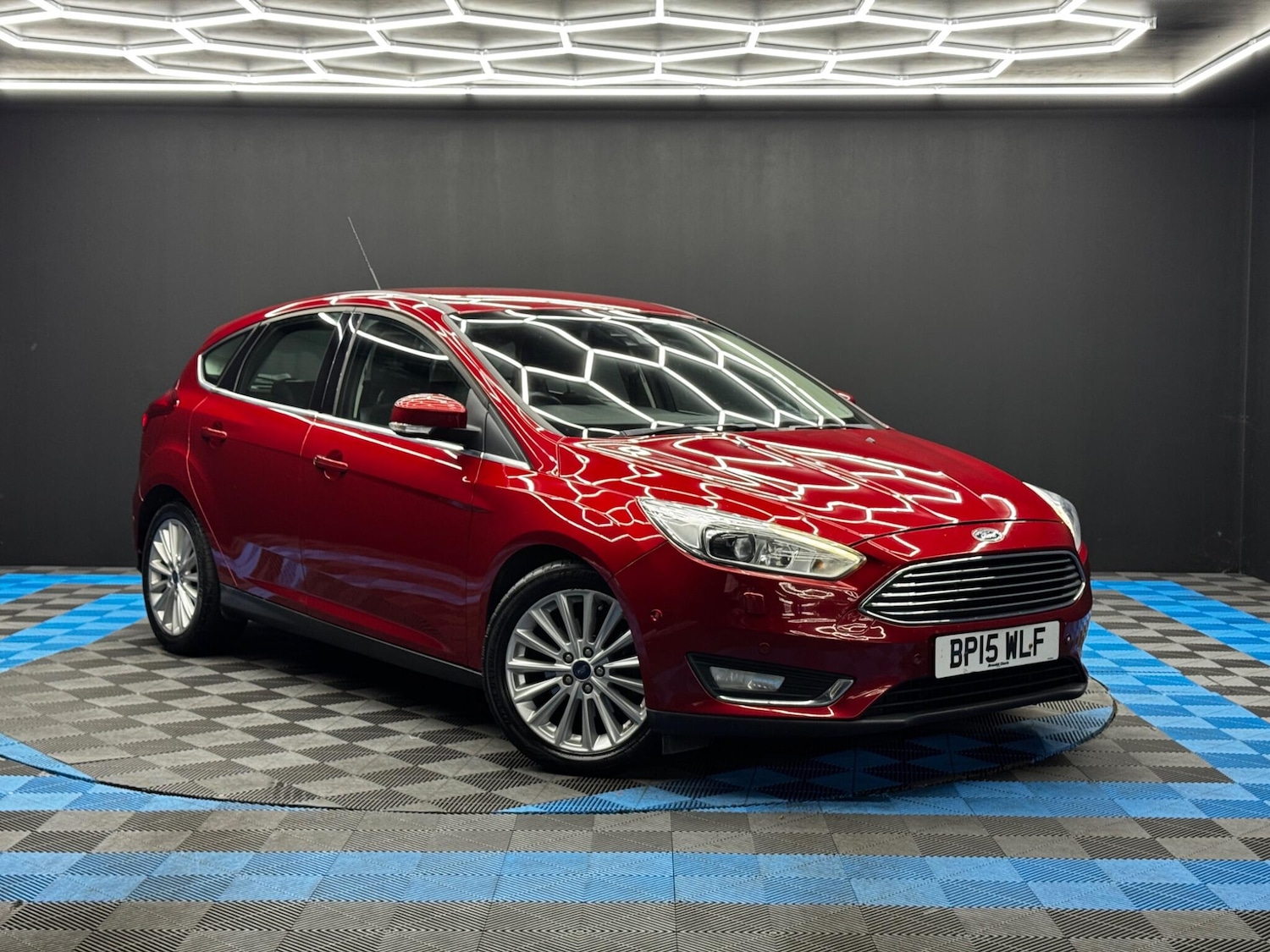 Used Ford Focus 2015 for sale - 76671364: Photo 1