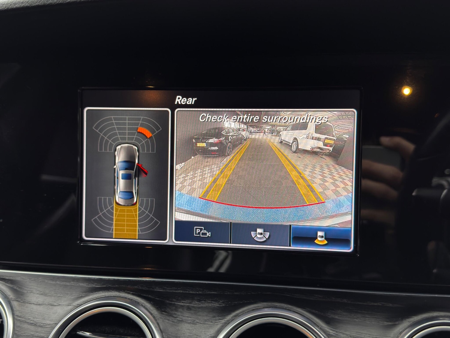 Used Mercedes-Benz E Class for sale - 77957651: Photo 31