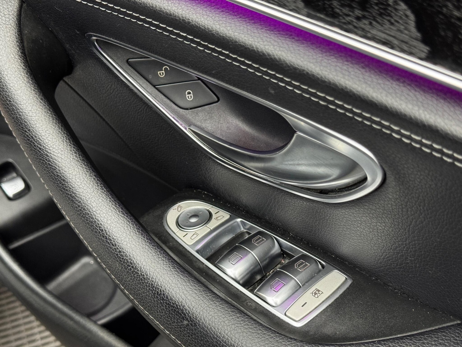 Used Mercedes-Benz E Class for sale - 77957651: Photo 38