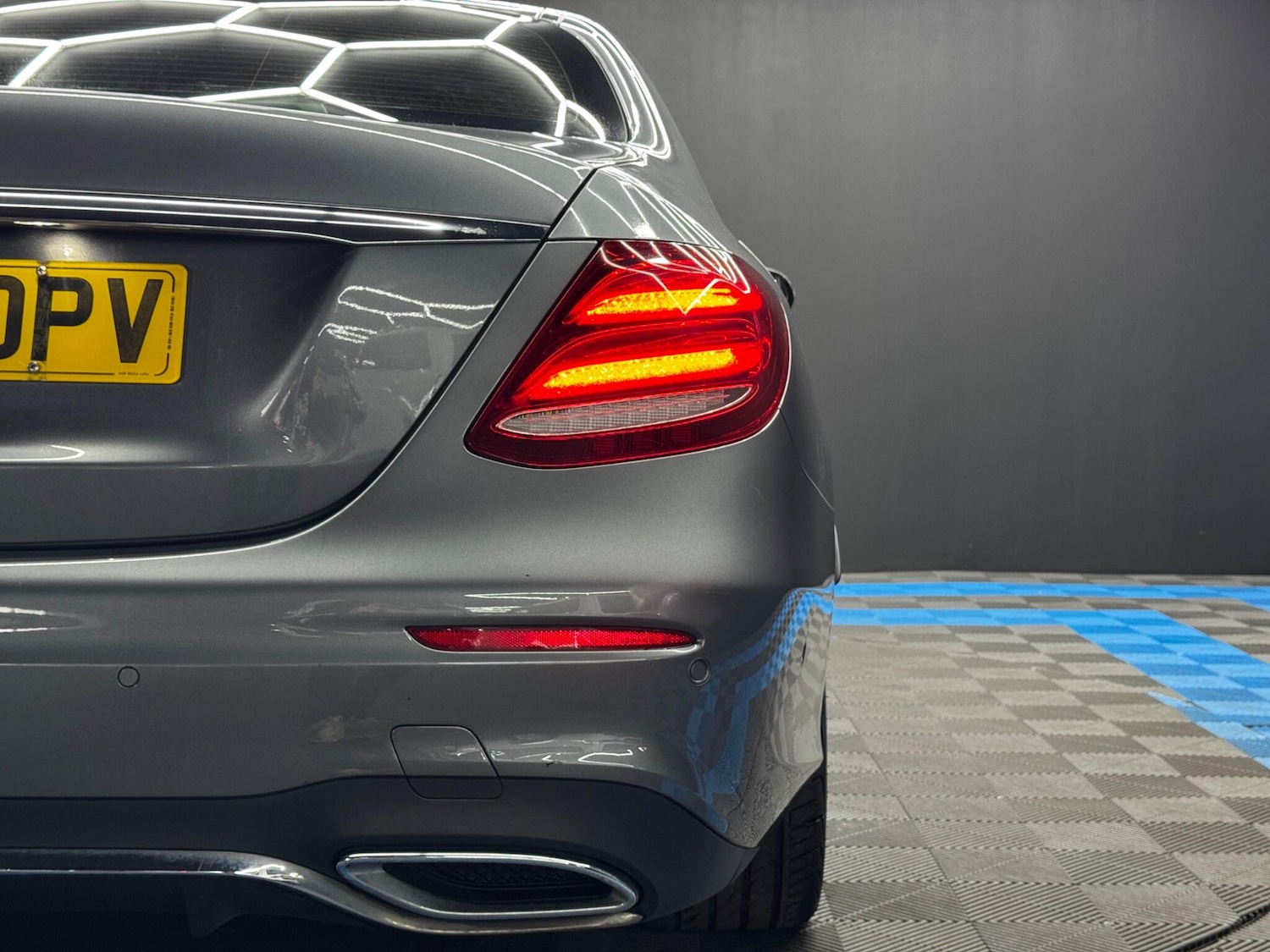 Used Mercedes-Benz E Class for sale - 77957651: Photo 40