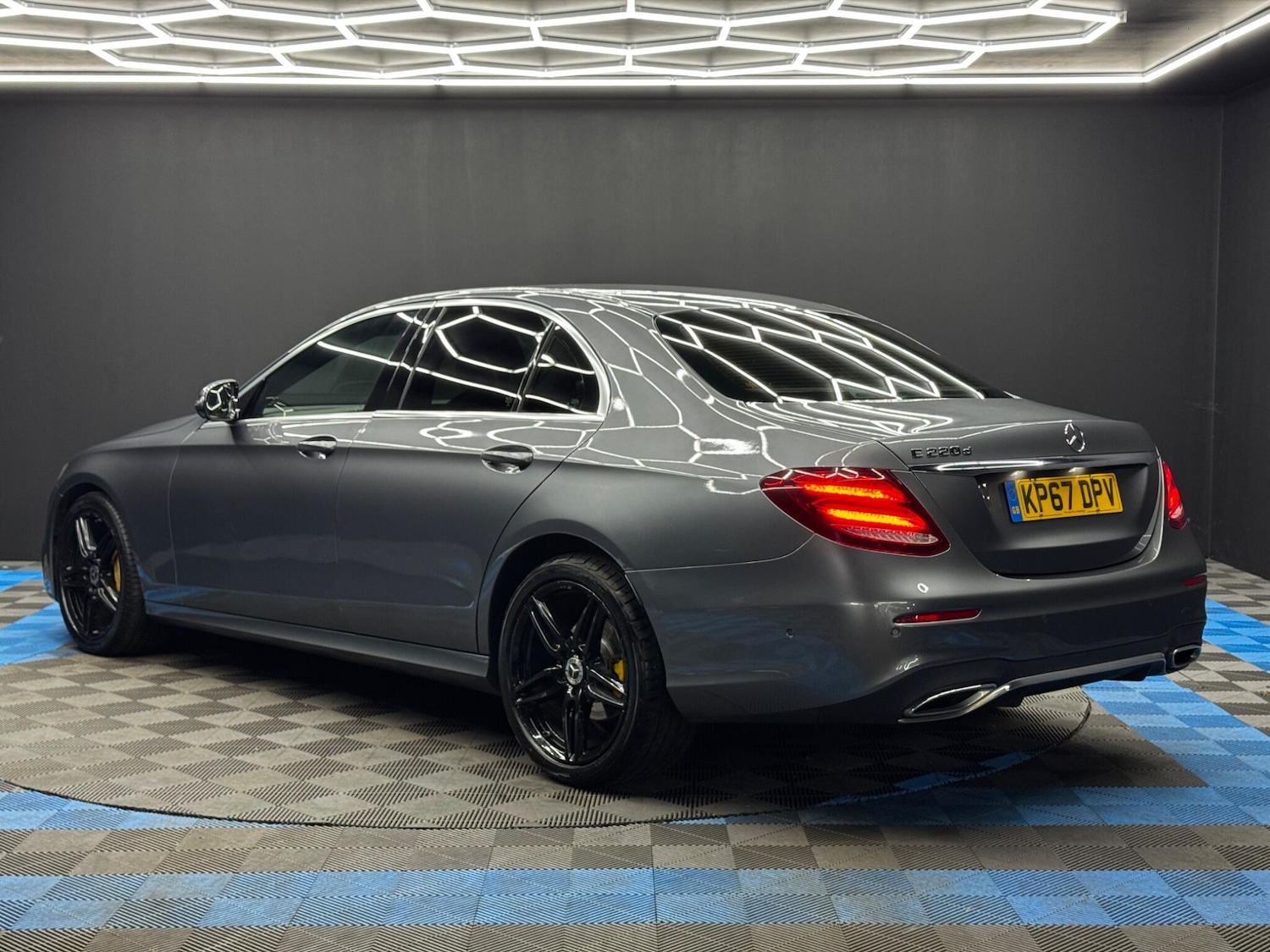 Used Mercedes-Benz E Class for sale - 77957651: Photo 7