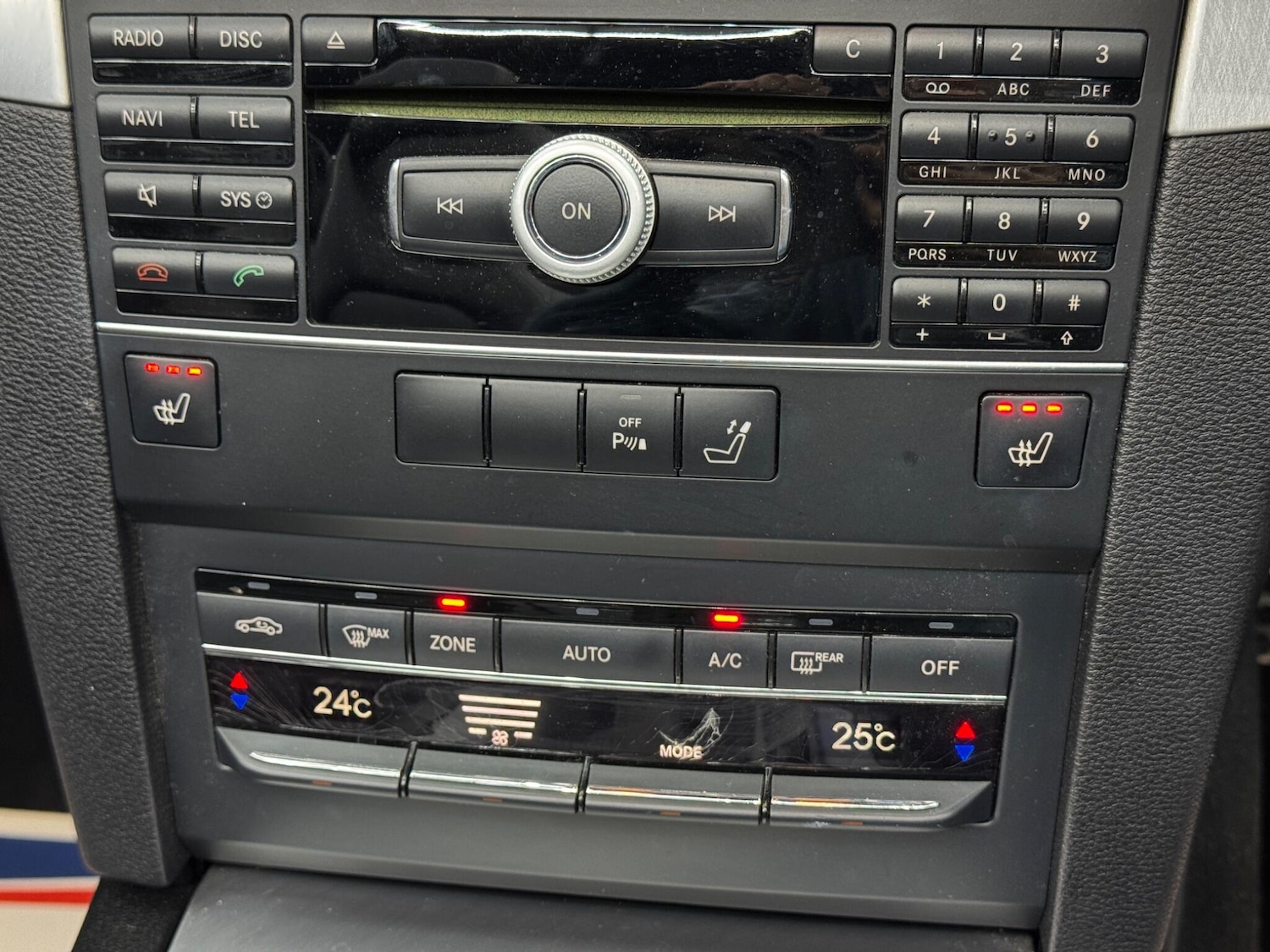 Used Mercedes-Benz E Class 2011 for sale - 78034198: Photo 27