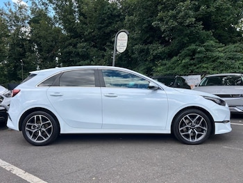 Used Kia Ceed 2022 for sale - 75559861: Photo