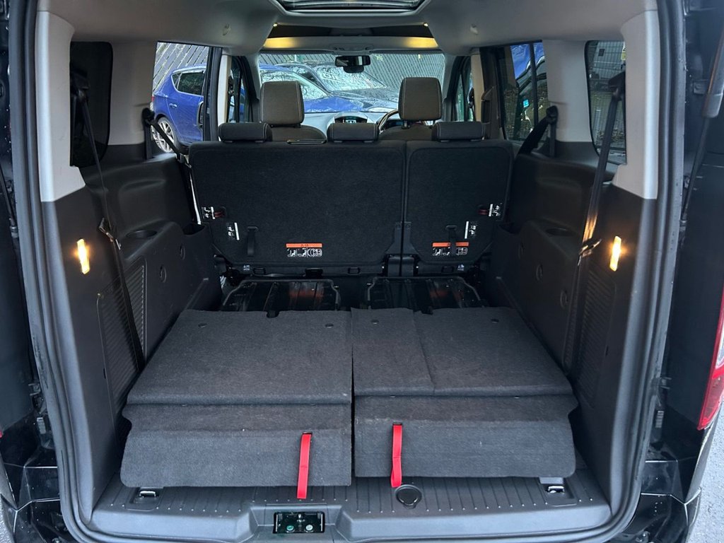 Used Ford Grand Tourneo Connect 2018 for sale - 76841656: Photo 18