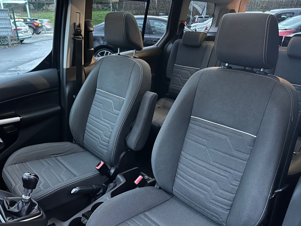 Used Ford Grand Tourneo Connect 2018 for sale - 76841656: Photo 21