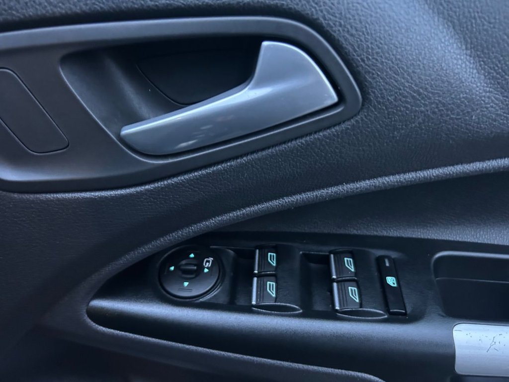 Used Ford Grand Tourneo Connect 2018 for sale - 76841656: Photo 30