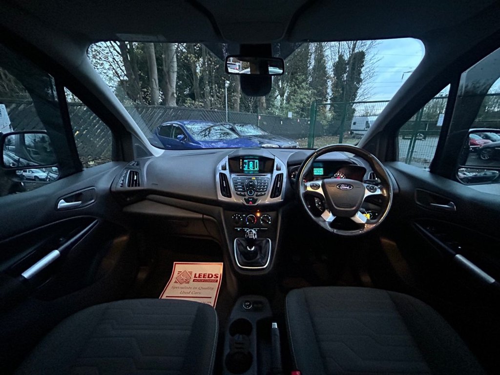 Used Ford Grand Tourneo Connect 2018 for sale - 76841656: Photo 32