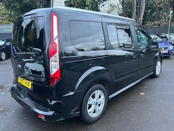 Used Ford Grand Tourneo Connect 2018 for sale - 76841656: Photo