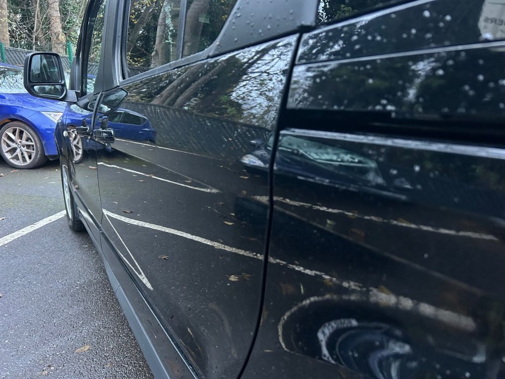 Used Ford Grand Tourneo Connect 2018 for sale - 76841656: Photo 8