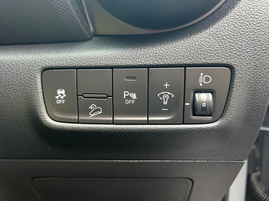 Used Hyundai KONA 2021 for sale - 76202912: Photo 33