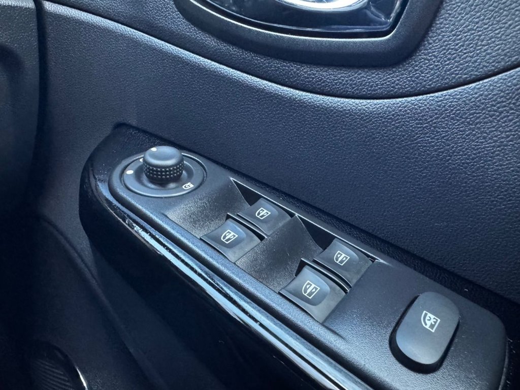 Used Renault Captur 2017 for sale - 76867771: Photo 44