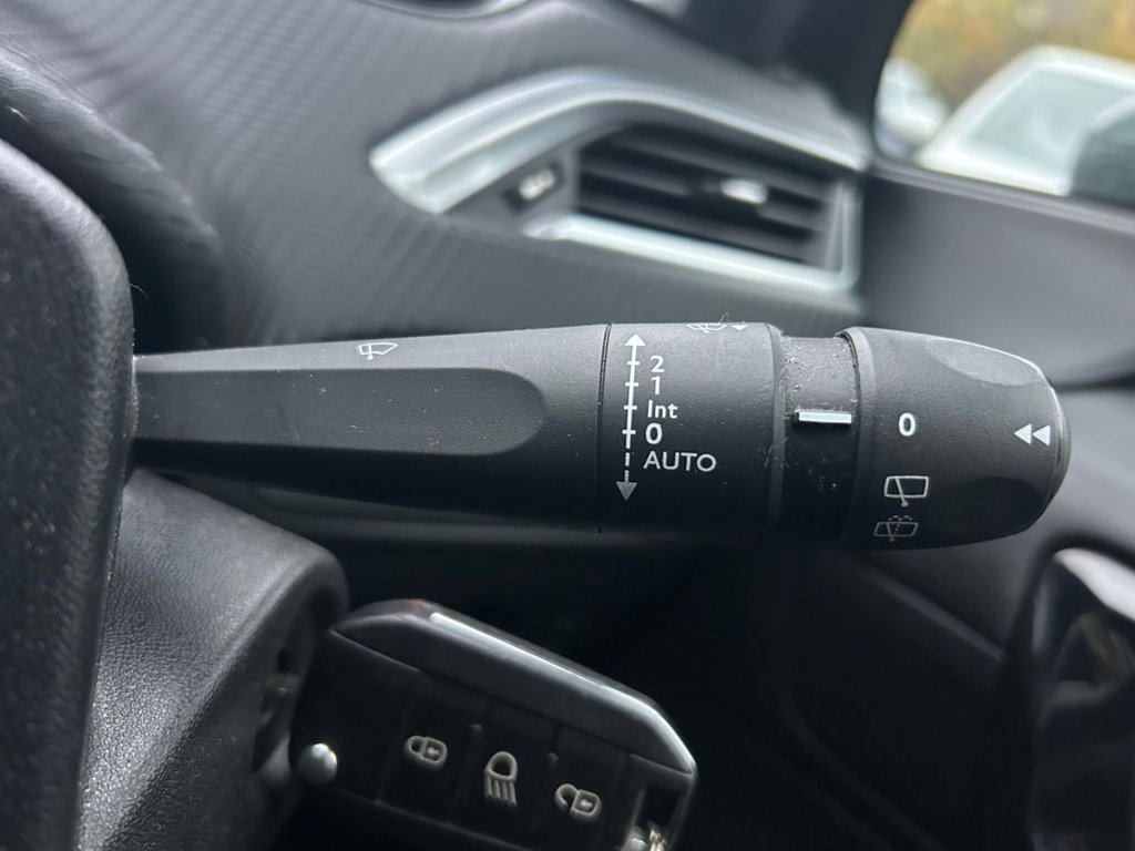 Used Peugeot 208 2019 for sale - 76470372: Photo 35