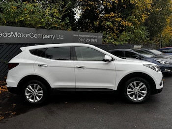 Used Hyundai Santa Fe 2017 for sale - 76509567: Photo