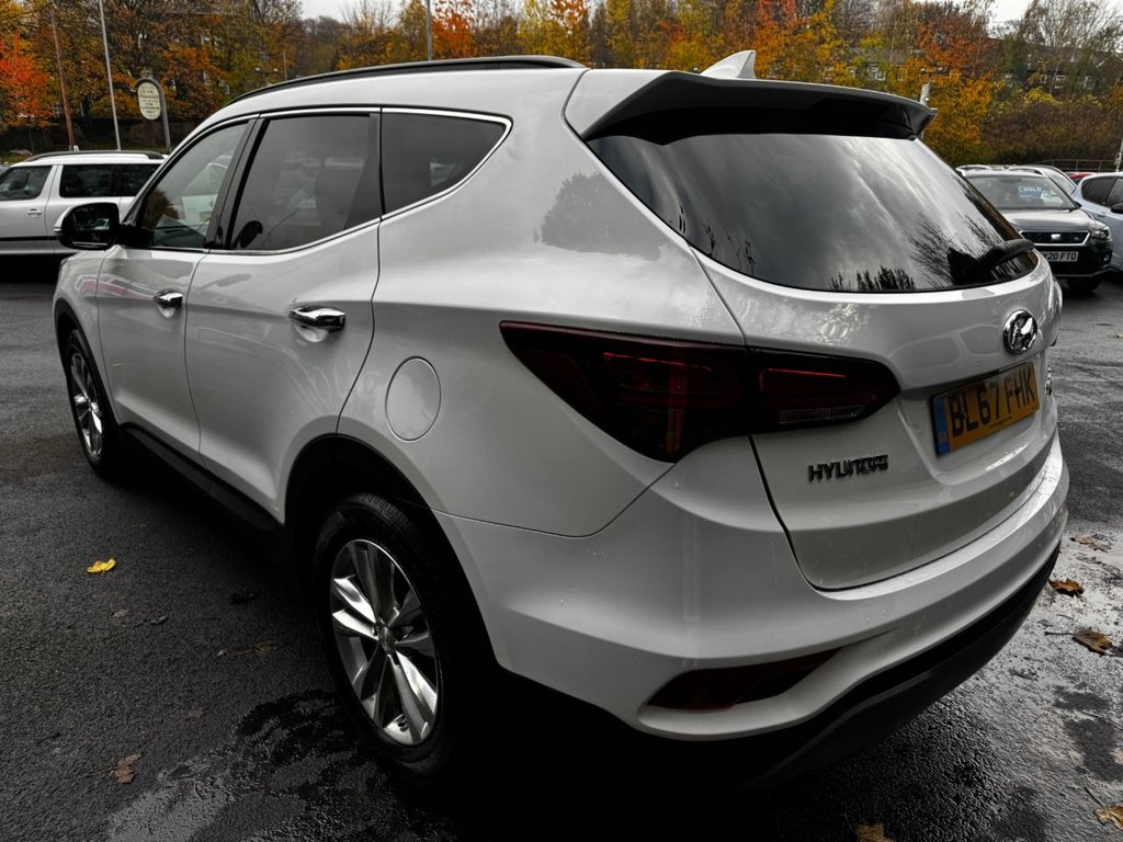 Used Hyundai Santa Fe 2017 for sale - 76509567: Photo 6