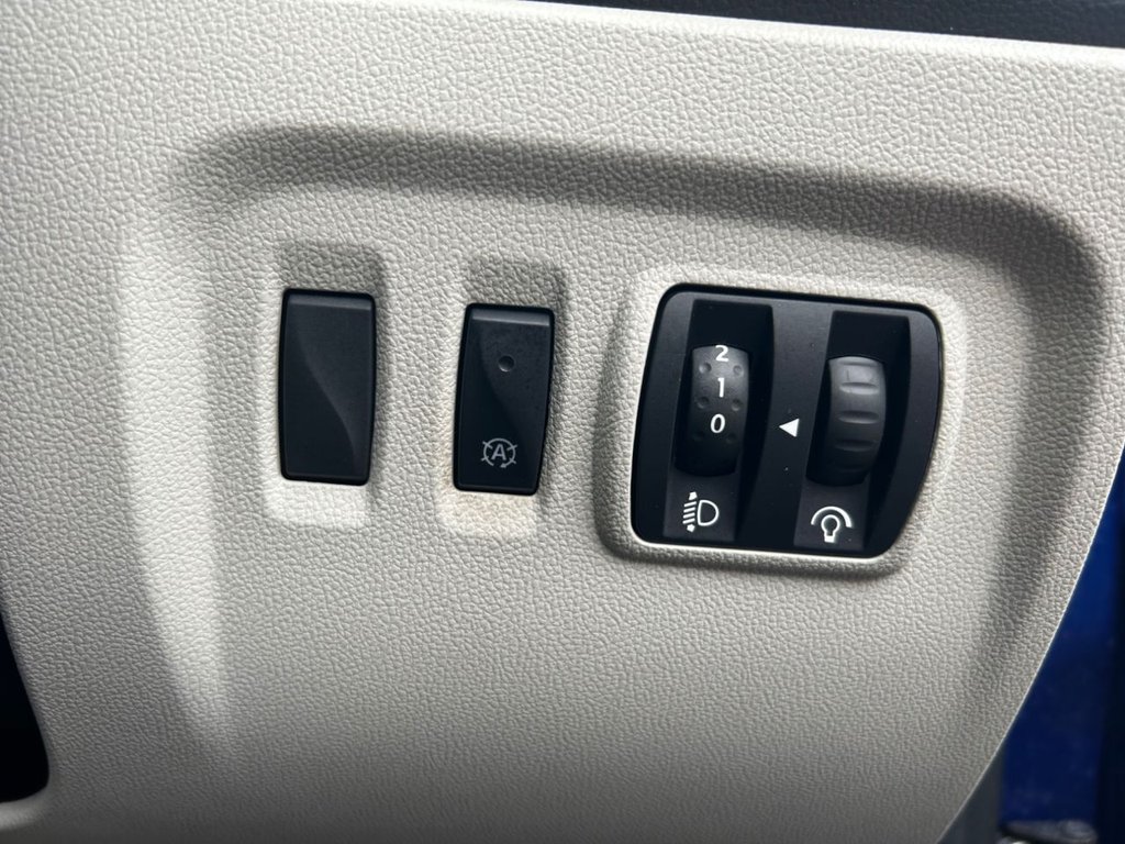 Used Renault Captur 2020 for sale - 76210427: Photo 35