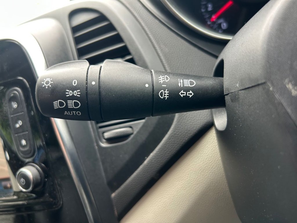 Used Renault Captur 2020 for sale - 76210427: Photo 40