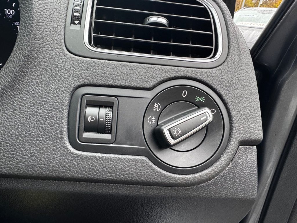 Used Volkswagen Polo 2016 for sale - 76559057: Photo 41