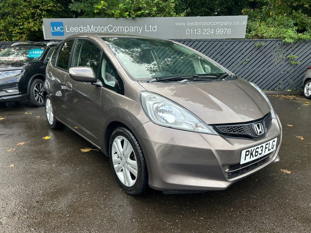Used Honda Jazz 2013 for sale - 76303807: Photo 1