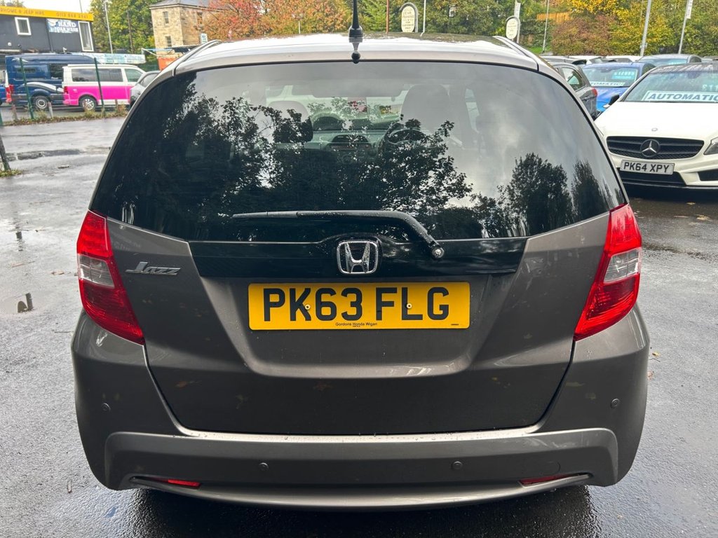 Used Honda Jazz 2013 for sale - 76303807: Photo 5